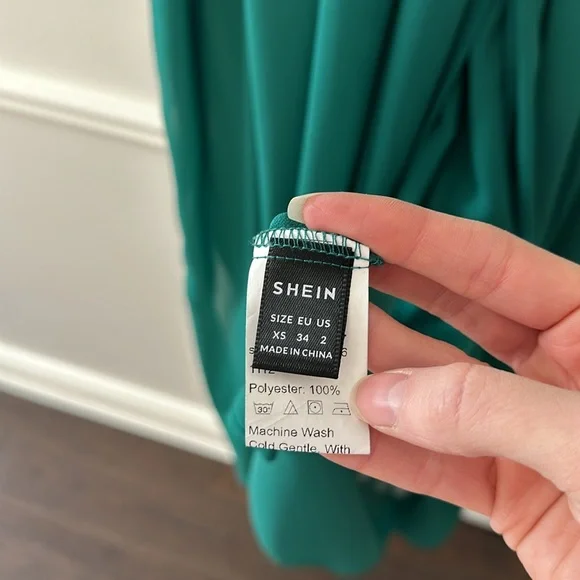 SHEIN Emerald Green Maxi Dress
Size XS - Picture 9 of 9